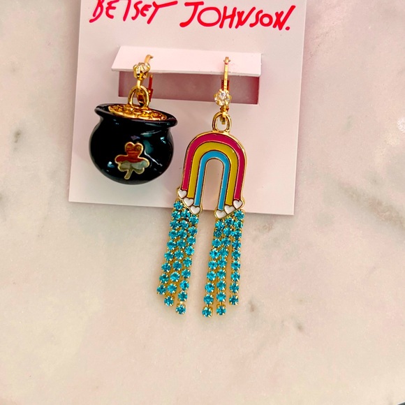 New Betsey Johnson KITSCH LUCK OF THE IRISH earrings - Picture 8 of 12